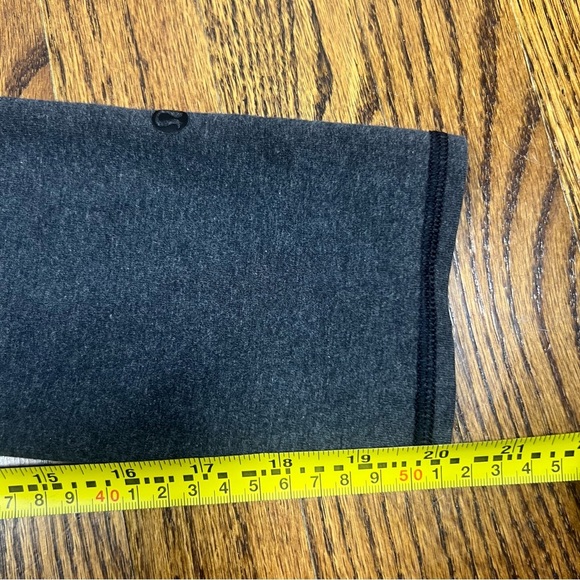 Lululemon Women’s 4 High Rise Tight Leggings Cropped Black Gym Run Train Run - Picture 4 of 6